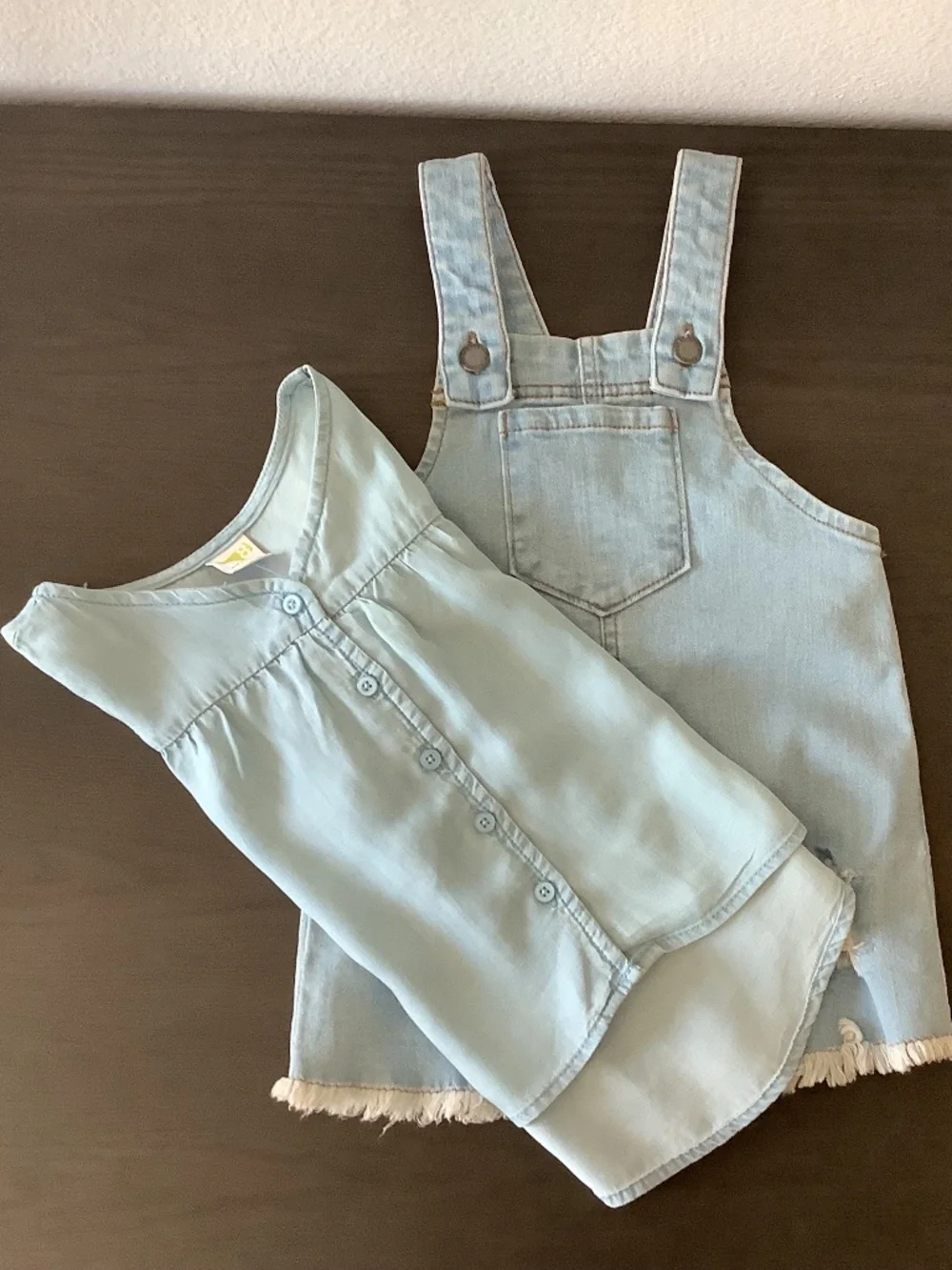 COTTON ON KIDS Girls Denim Overall Dress & Crazy 8 Ruffle Top Size 2T Outfit 2PC